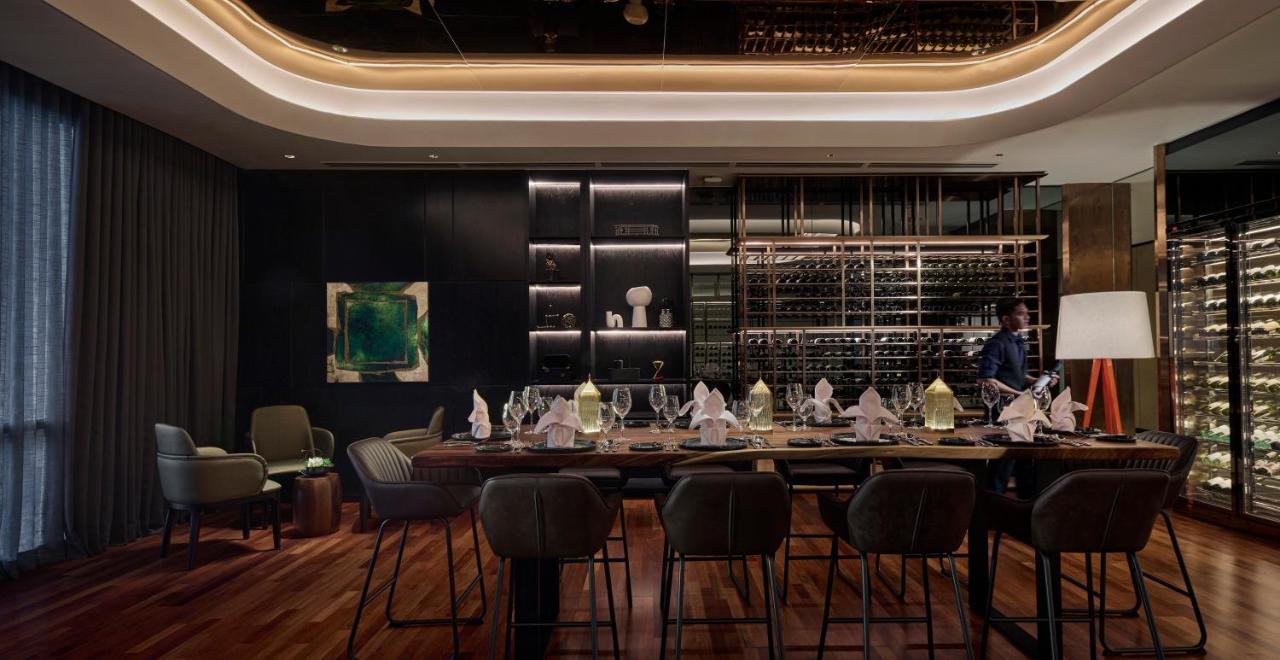 아마리 쿠알라룸푸르 호텔 외부 사진 The private dining room at the restaurant